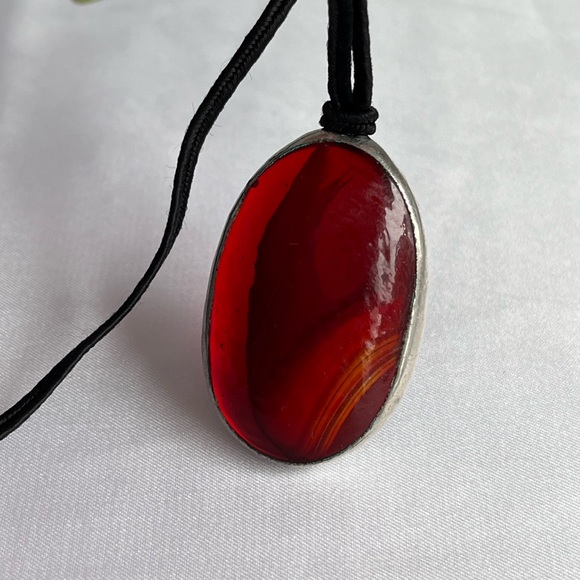 Vintage Red Agate Gemstone Pendant - Picture 3 of 9